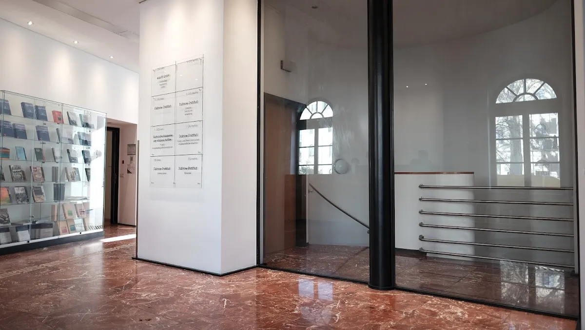 Leibniz-Institut für jüdische Geschichte und Kultur - Simon Dubnow — foto 4