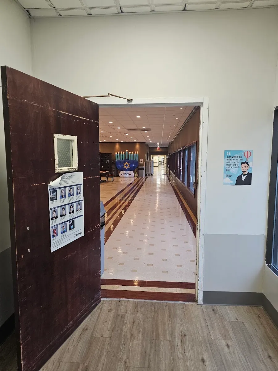 Leisure Chateau Care & Rehabilitation Center — photo 3