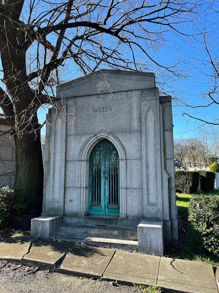 Linden Hill Jewish Cemetery — photo 4