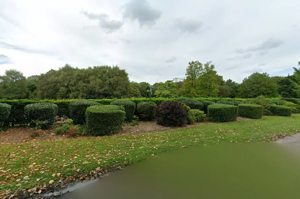 Long Lane Jewish Cemetery — photo 2