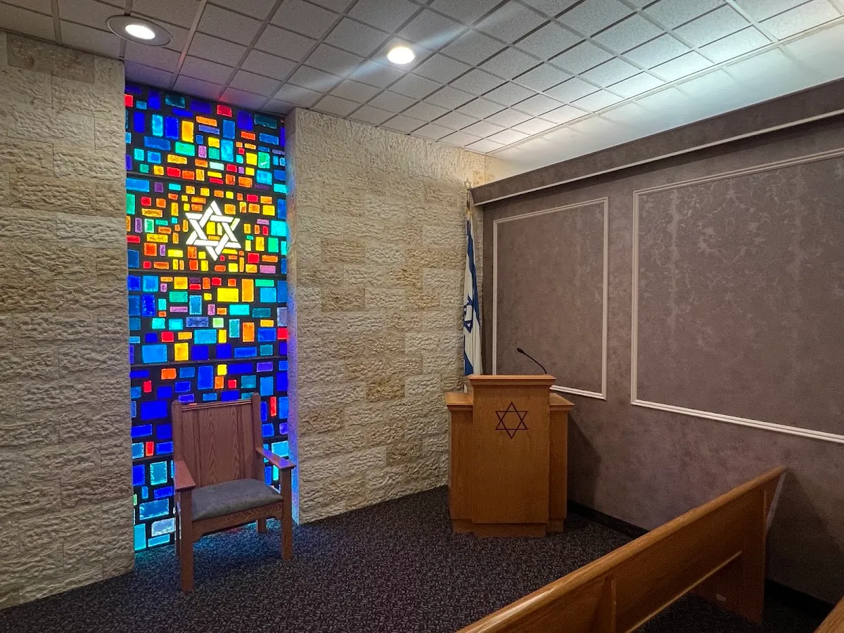 Louis Suburban Jewish Chapels — photo 3