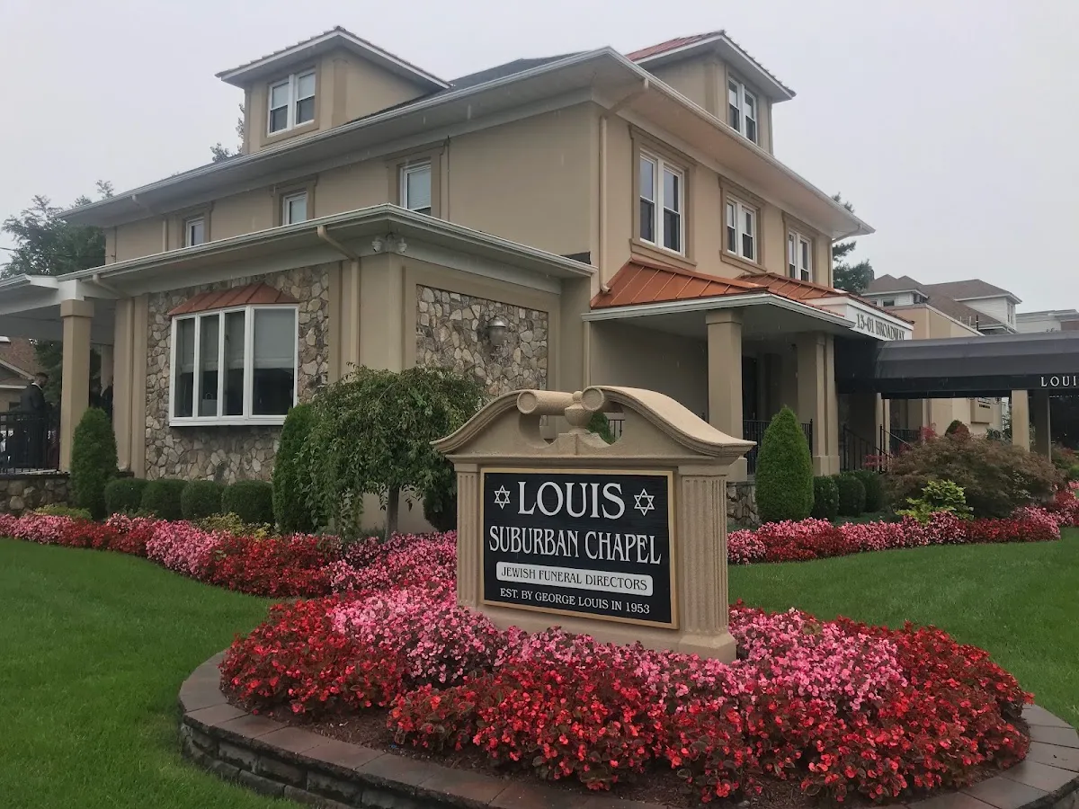Louis Suburban Jewish Chapels — photo 7