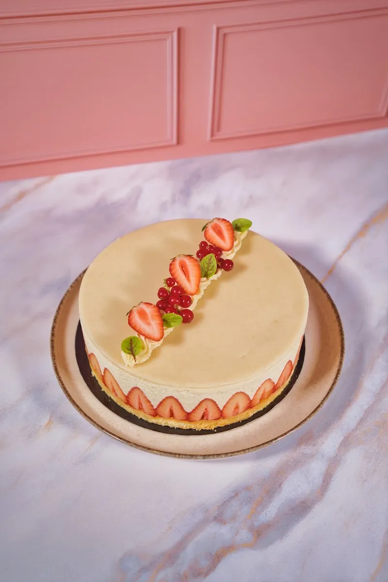 Lovely Pâtisserie — photo 4