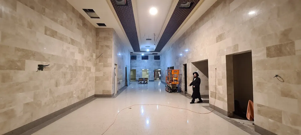 Machnovka Belz Great Beit Midrash — foto 3