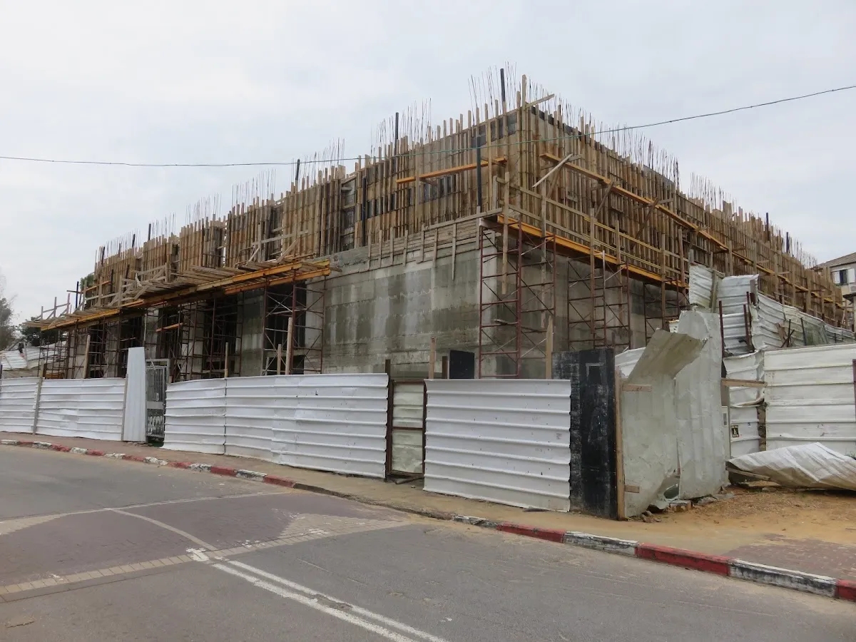 Machnovka Belz Great Beit Midrash — foto 6