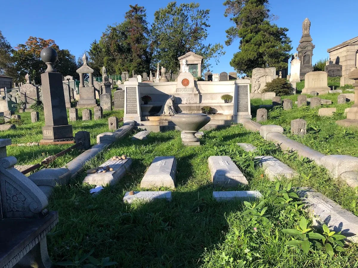 Machpelah Cemetery