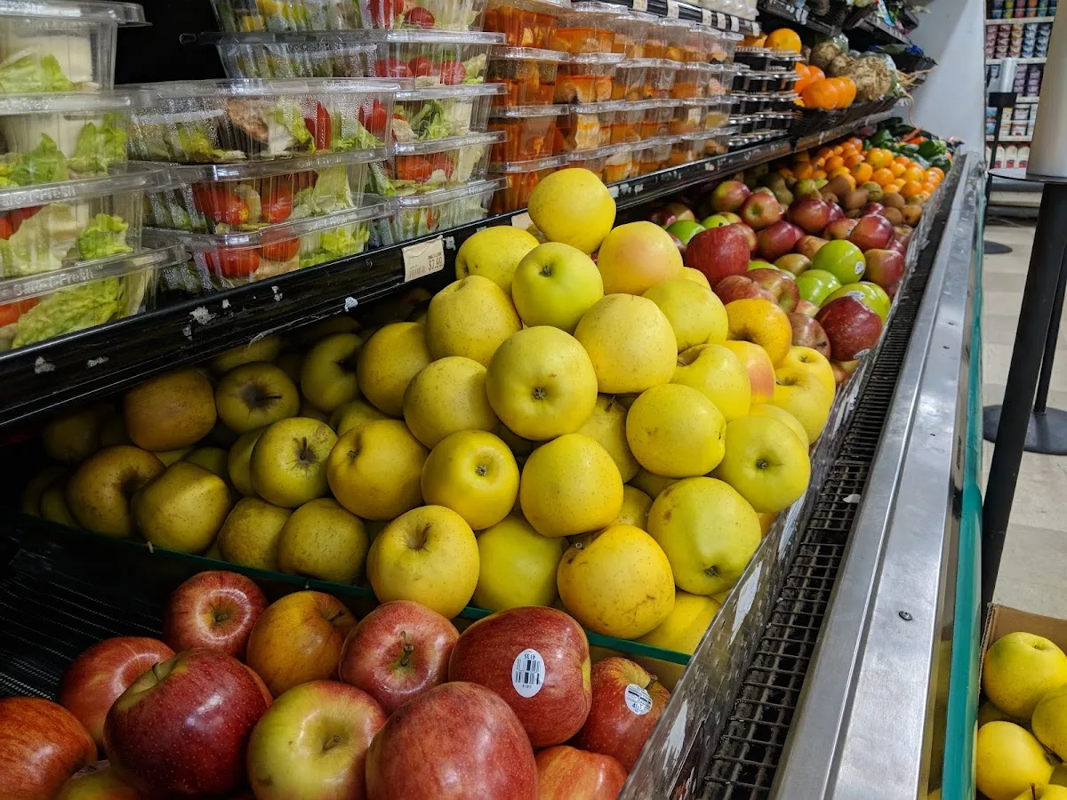 Madanim Supermarket — photo 9