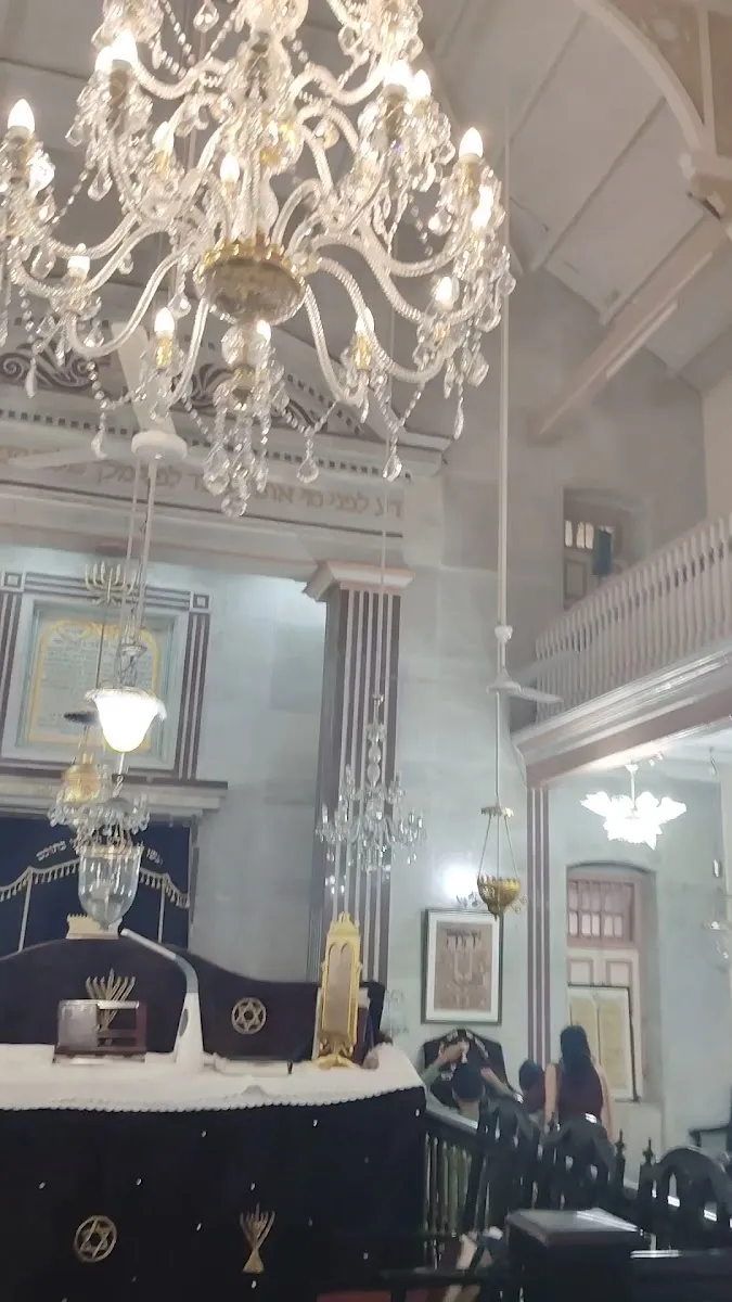 Magen Hassidim Synagogue — photo 4