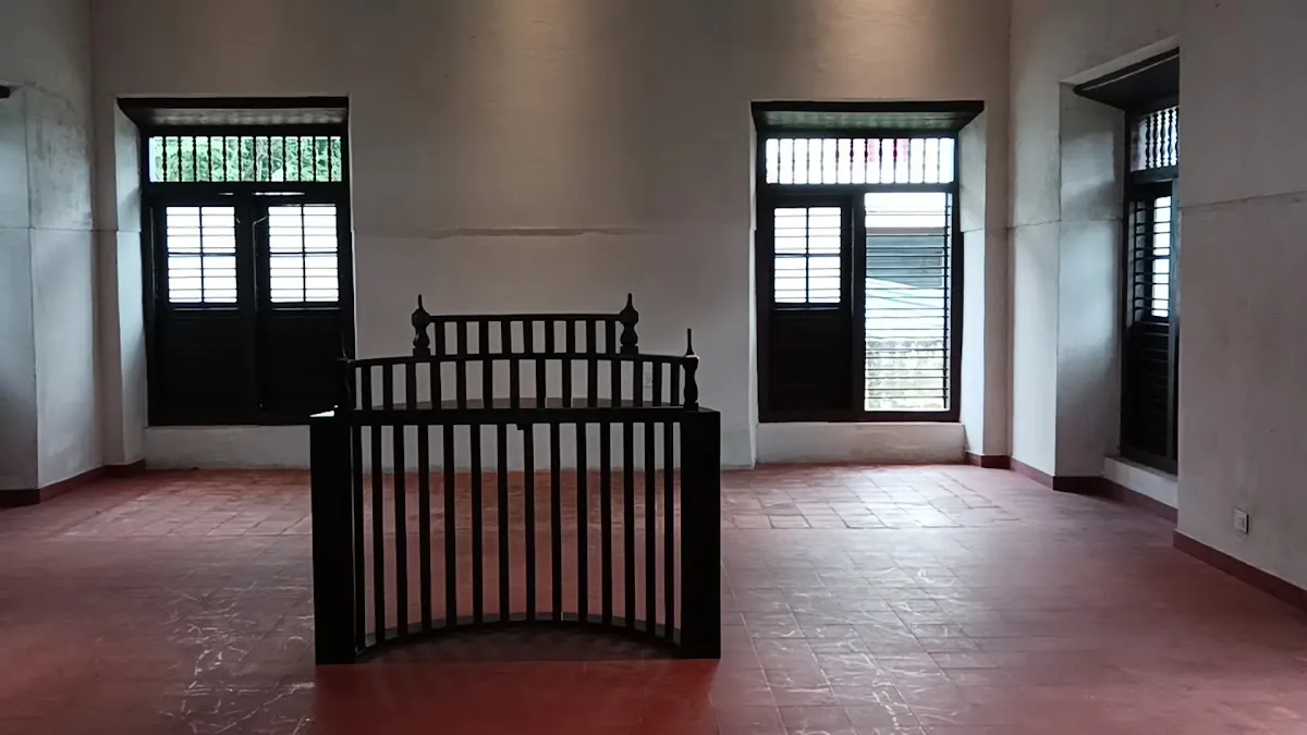 Mala Synagogue — foto 8