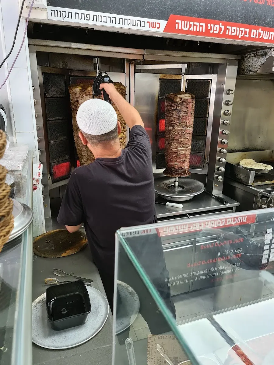 Mami's Shawarma — photo 4