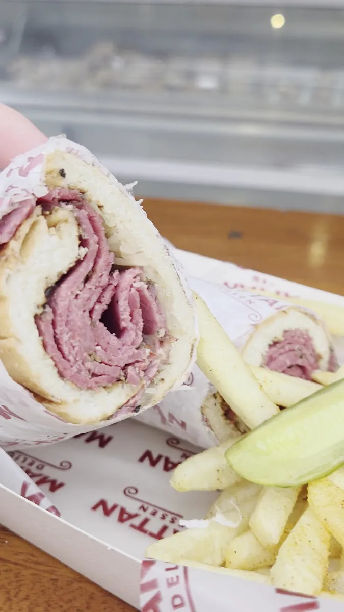 Manhattan Delicatessen — photo 4