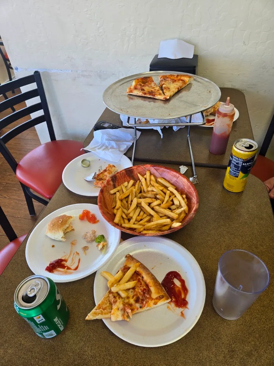 Manhattan Pizza and Subs — photo 5