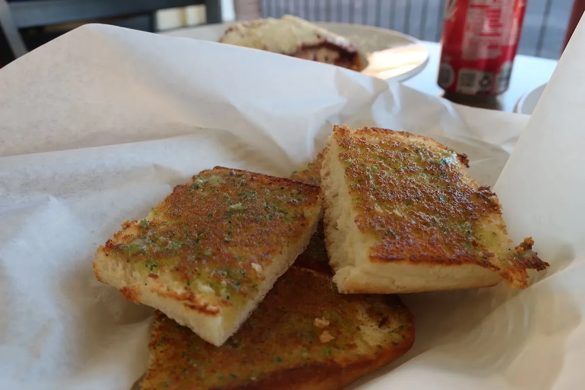Manhattan Pizza and Subs — photo 10