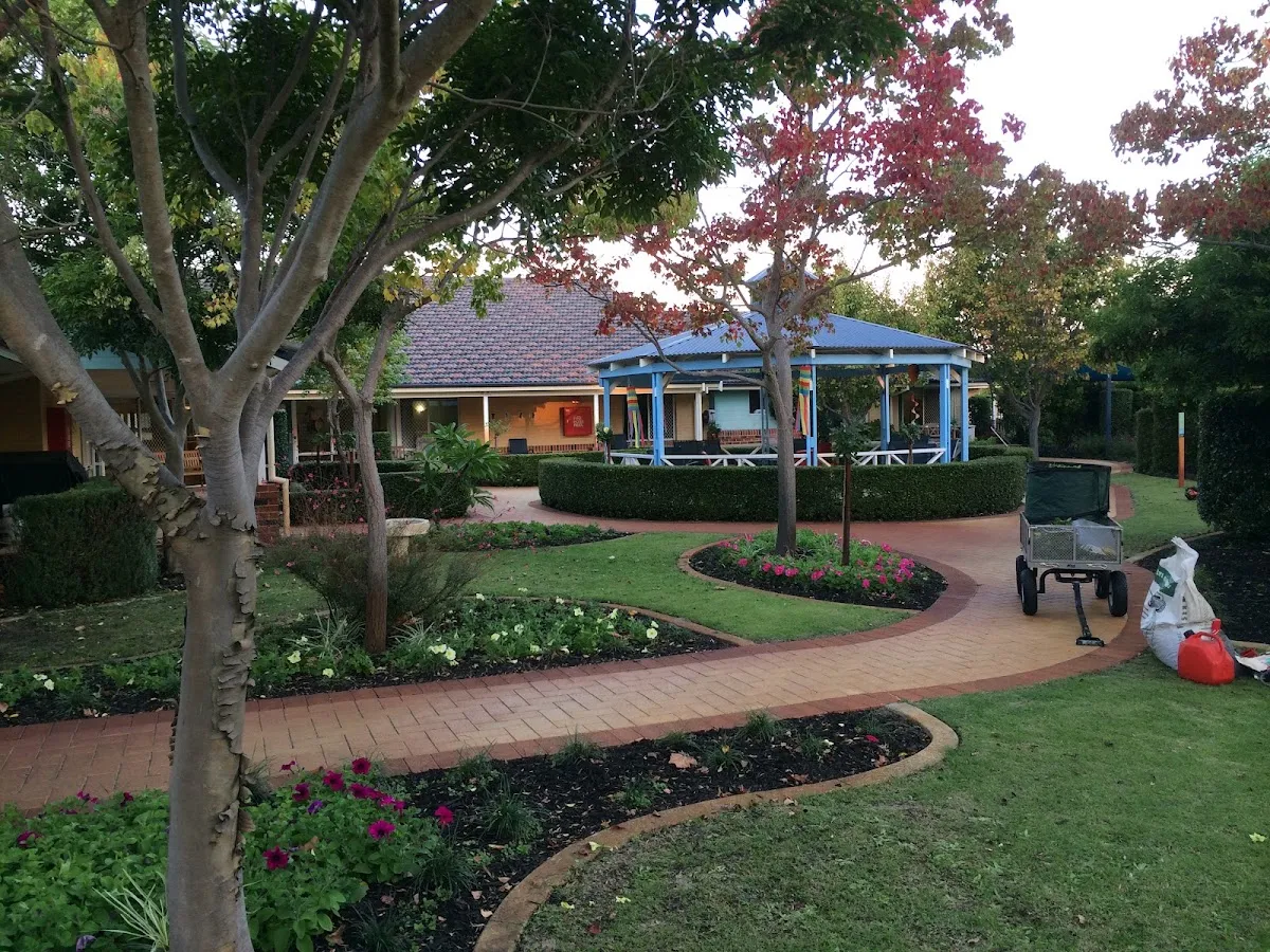 Maurice Zeffert Home — photo 3
