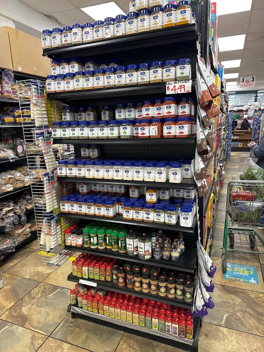 Mazal Glatt Supermarket — foto 10