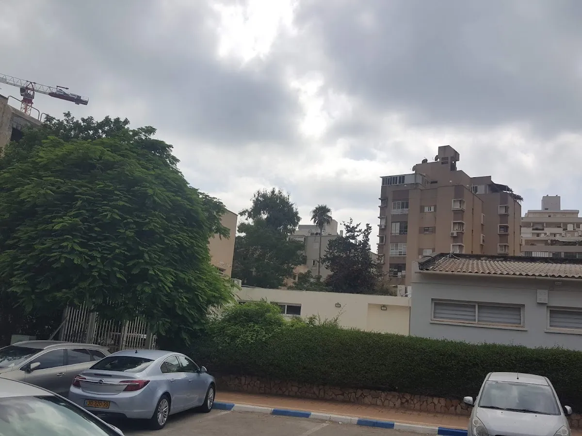 McDonald International Shul (HaChadash Synagogue) — foto 8