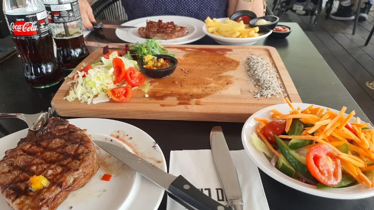 Meat and Eat — foto 7