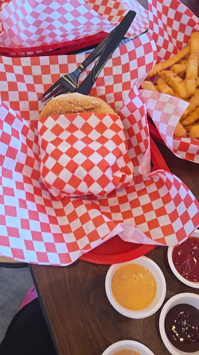 Melrose Burgers 'N Fries — foto 5