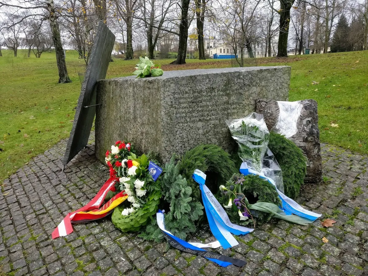 Memorial a los Refugiados Judios de Helsinki — photo 4