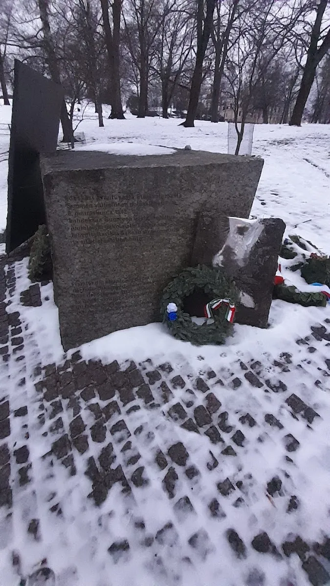Memorial a los Refugiados Judios de Helsinki — photo 8
