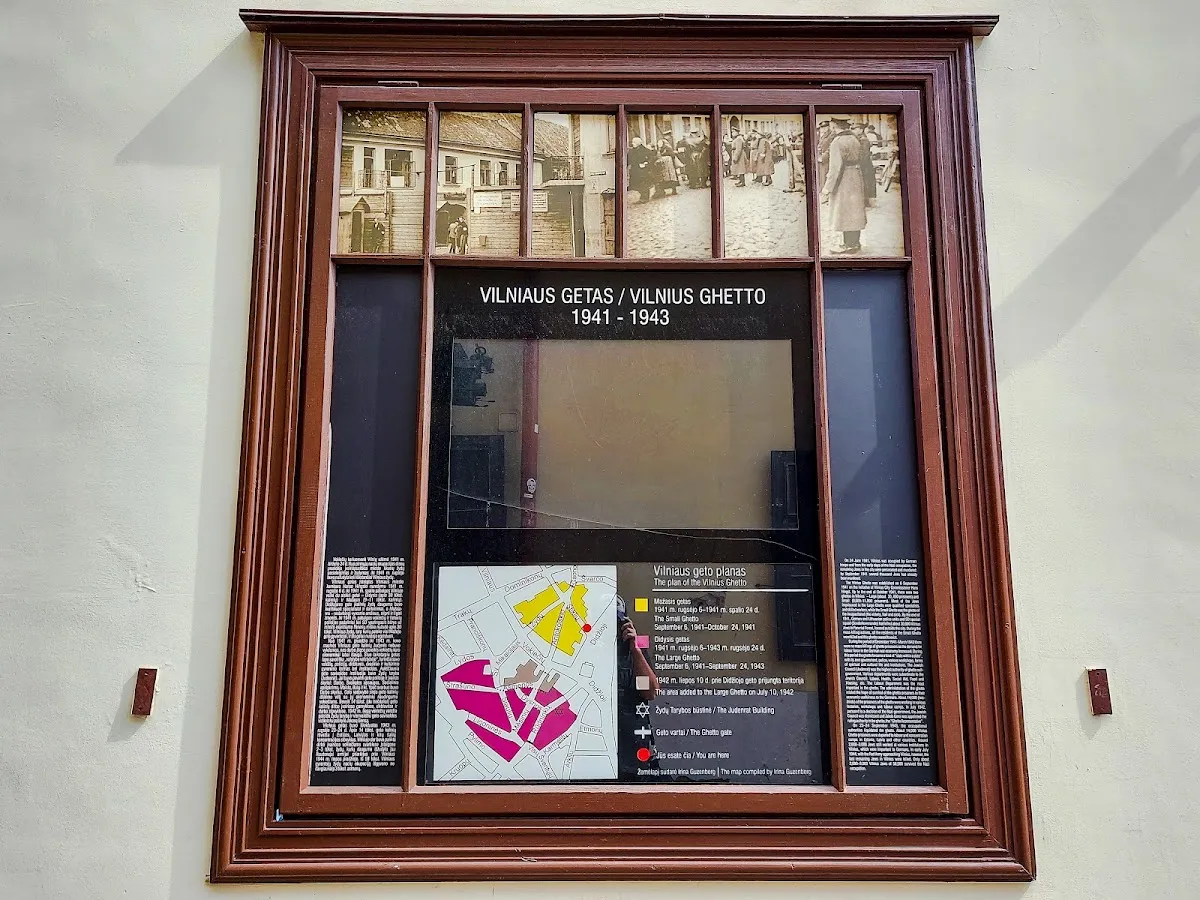 Memorial del Gueto de Vilna — photo 9