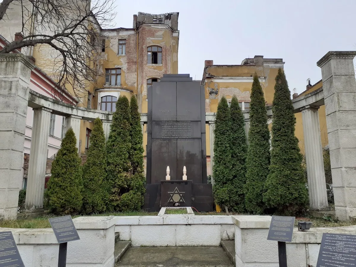 Memorial del Holocausto de Oradea — photo 4