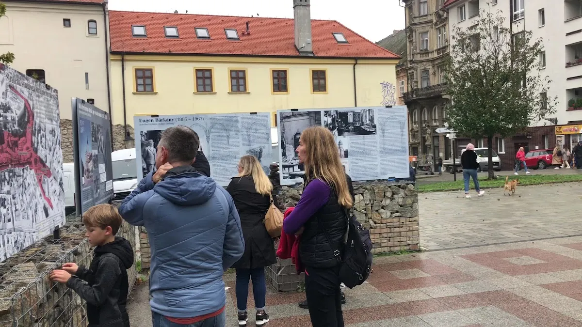 Memorial del Holocausto Pamataj — foto 10