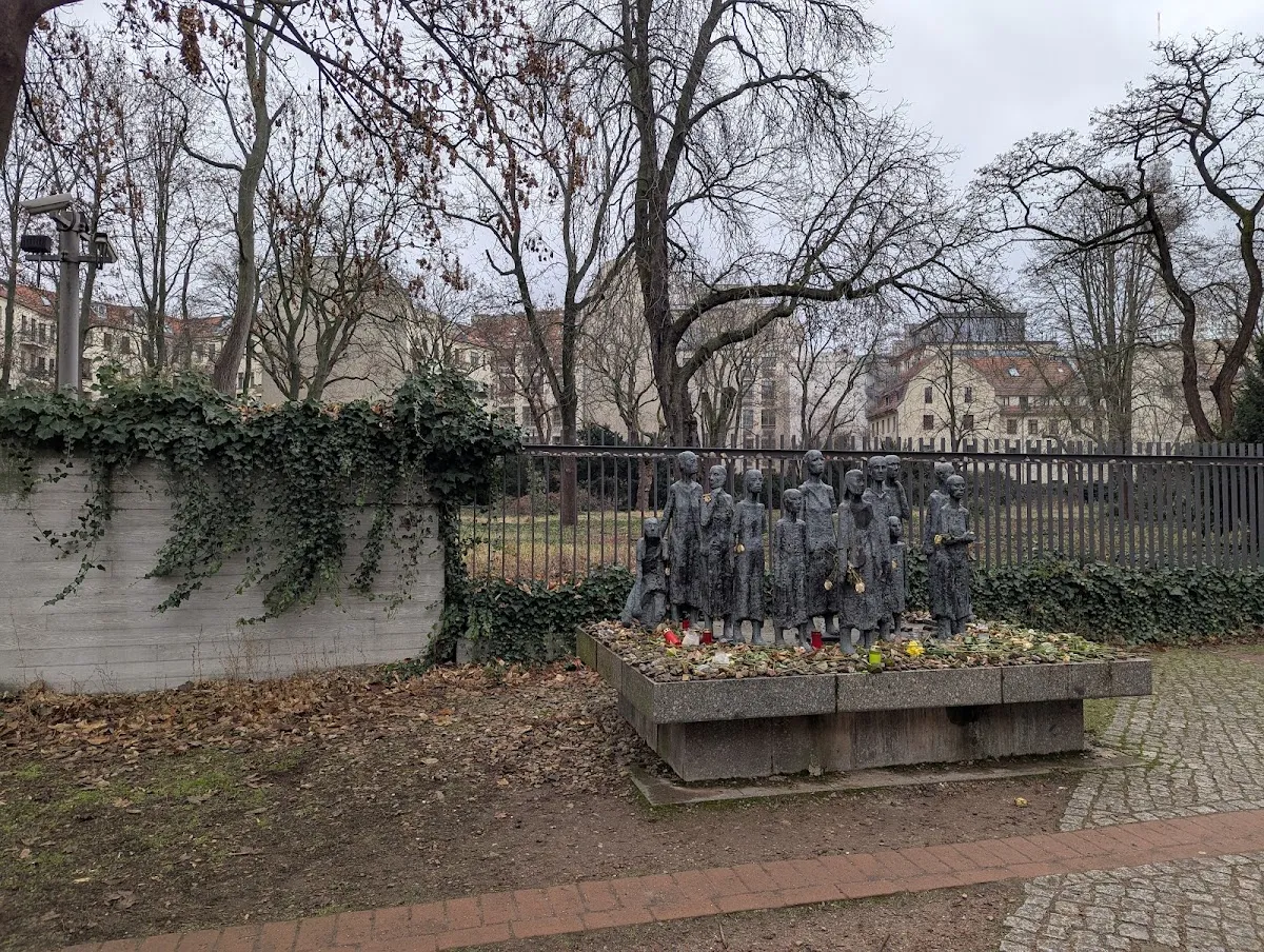 Memorial Jewish Cemetery — foto 7