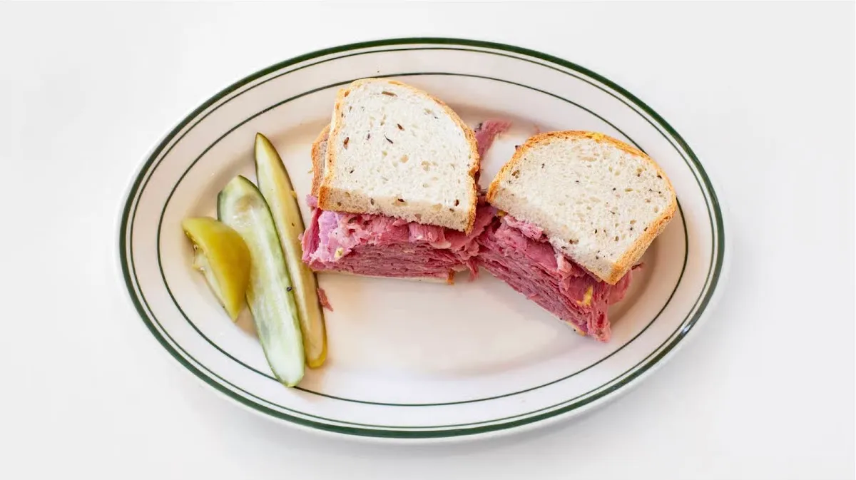 Mensch's Deli — foto 7
