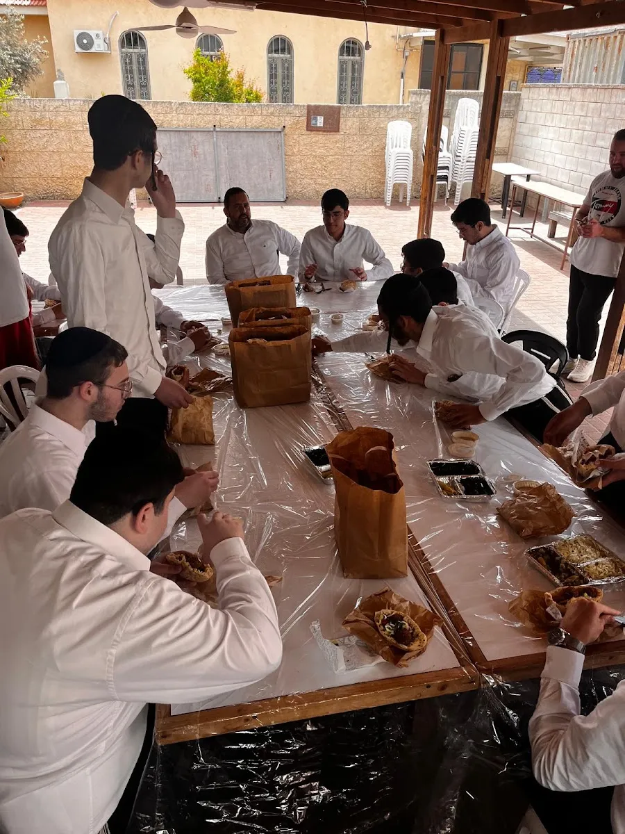 Meorot Givat Olga Synagogue — foto 8