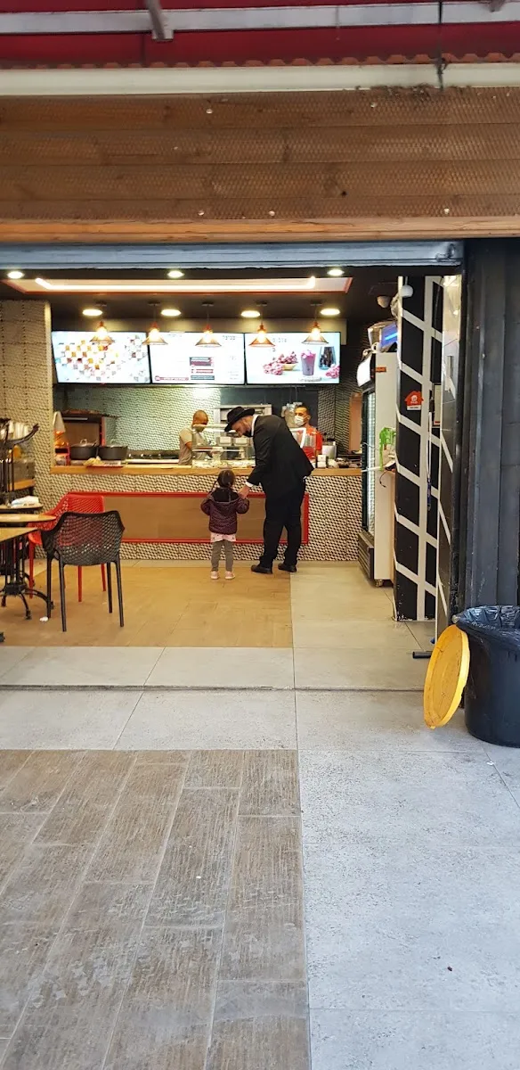 Merkaz HaShawarma — photo 6