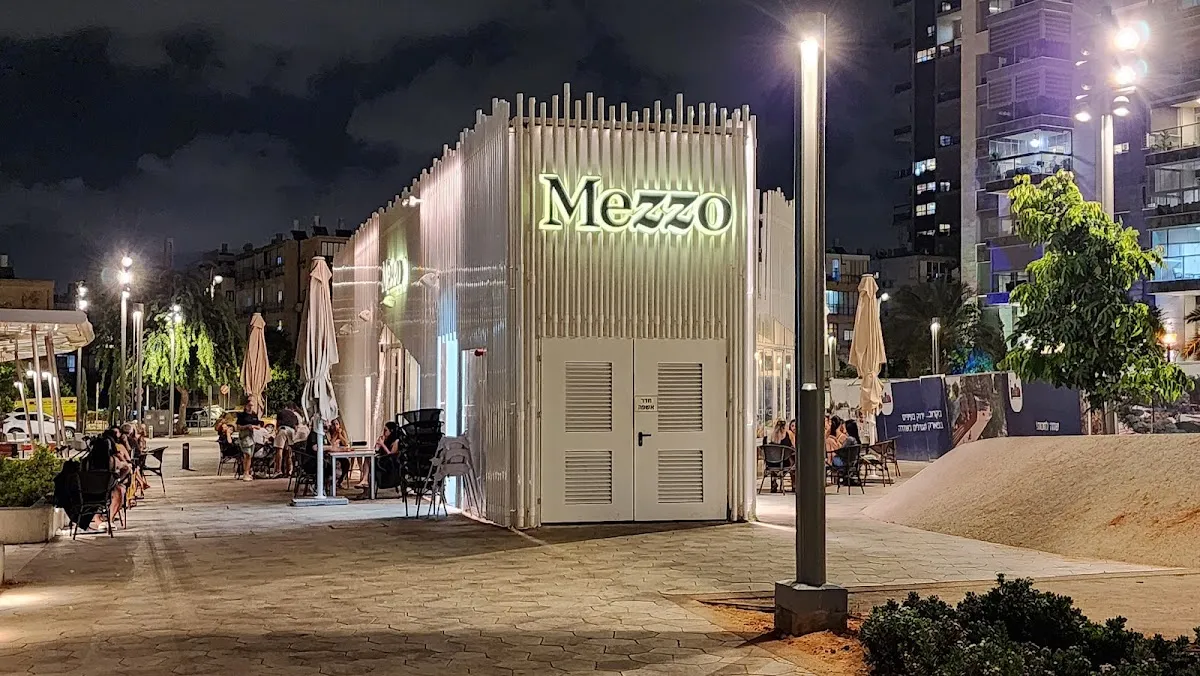 Mezzo (Rishon LeZion, Heynts Cohen St 5)