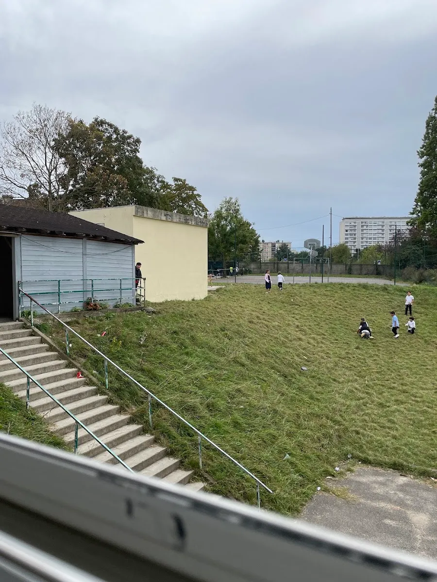 Middle School And High School Ozar Hatorah — foto 2