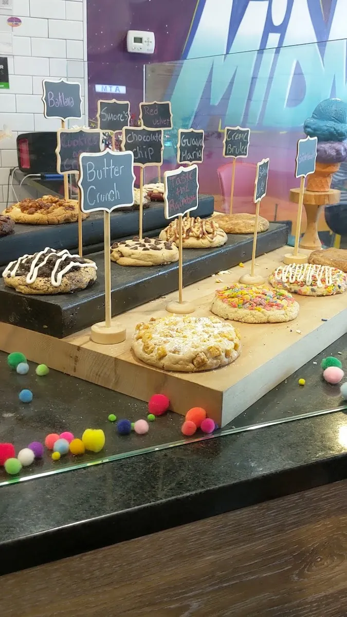 Midnight Cookies & Cream Hollywood — photo 6