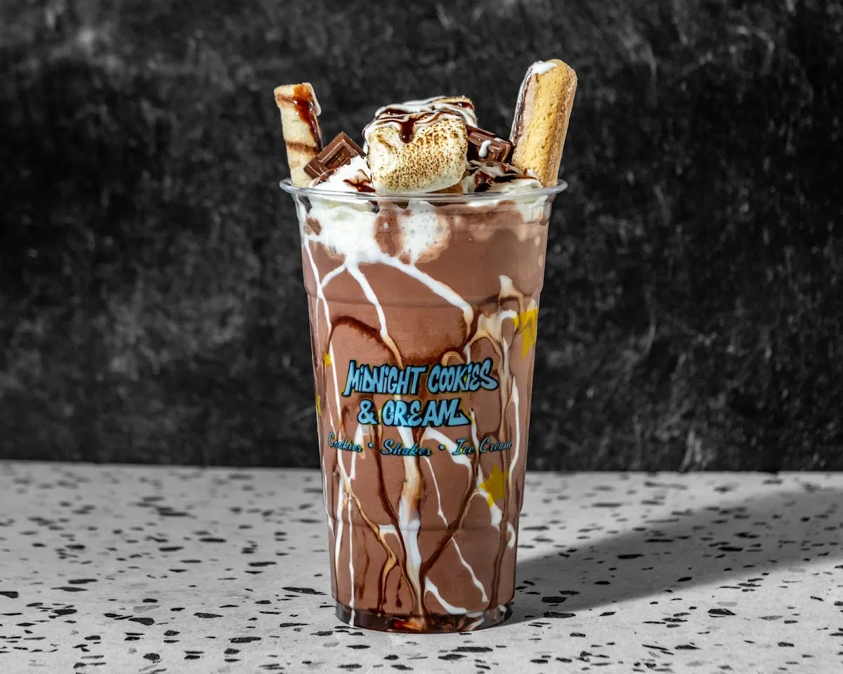 Midnight Cookies & Cream Hollywood — photo 10