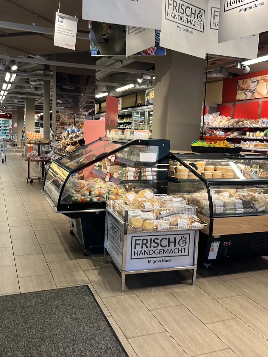 Migros-Supermarkt - Basel - Schützenmatt — foto 6