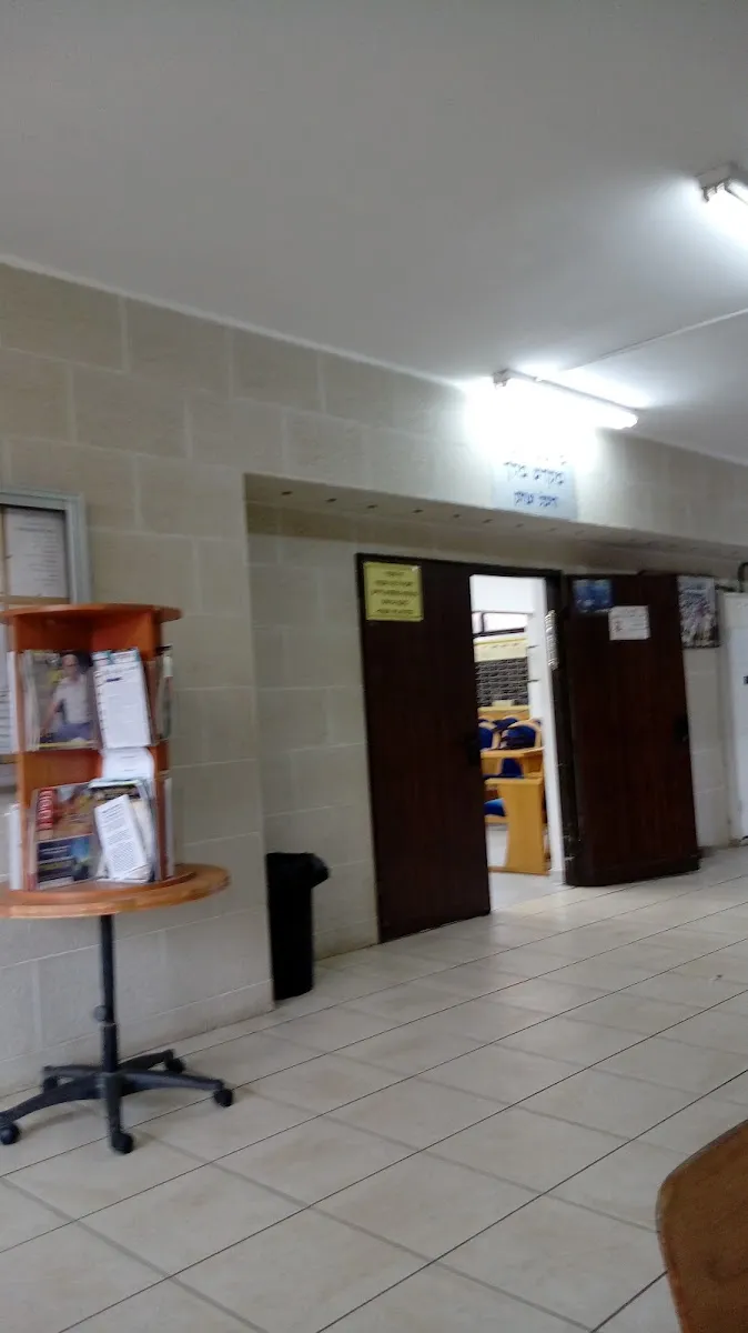 Mikdash Melech Synagogue — foto 9