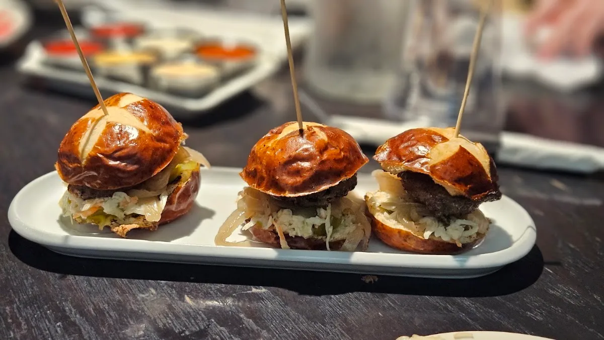 Mike's Burgers — foto 10