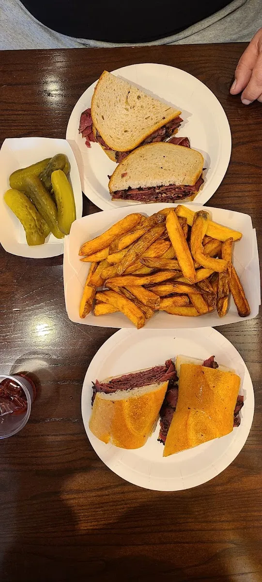 Mill Basin Deli — foto 3