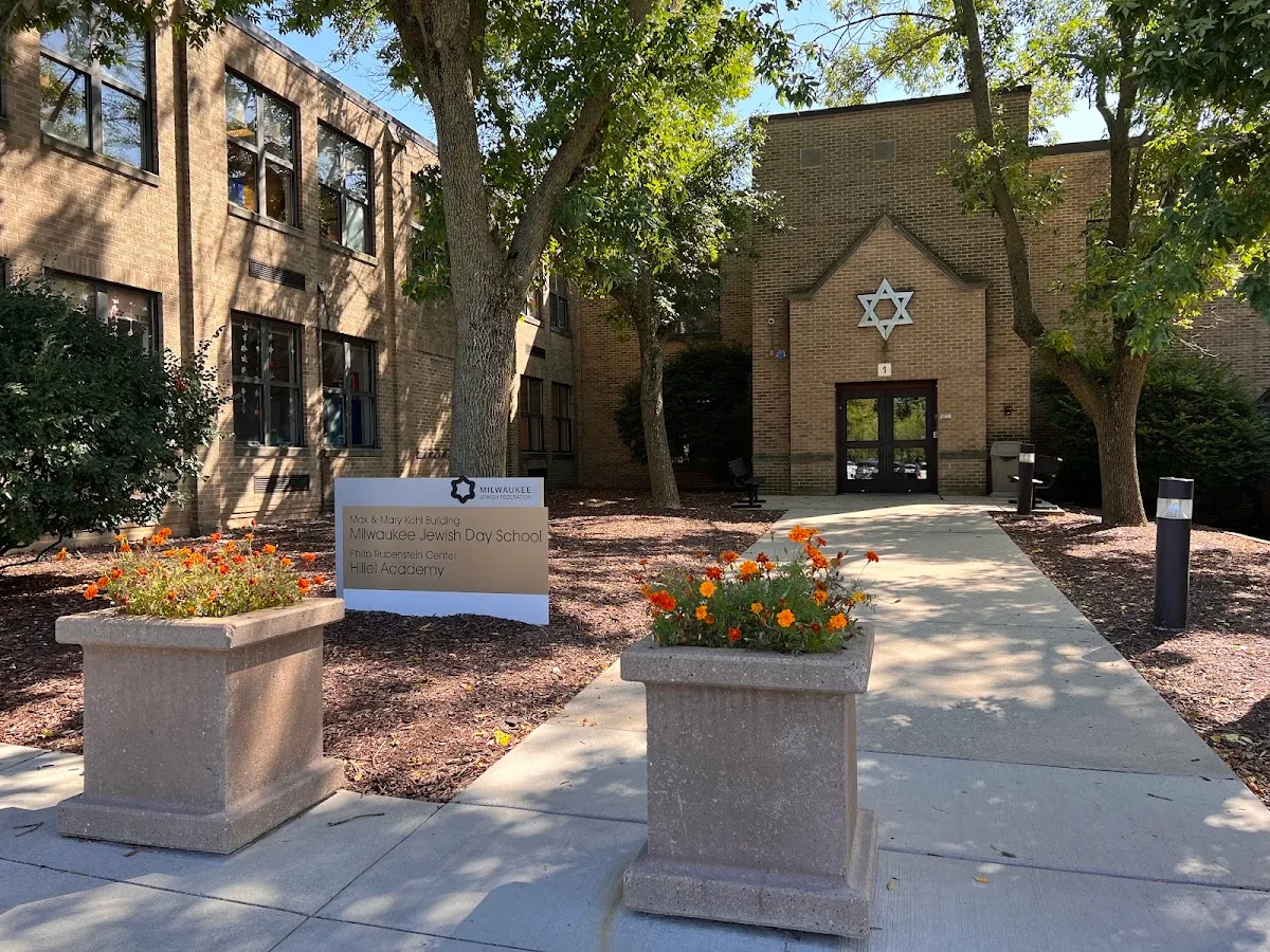 Milwaukee Jewish Day School