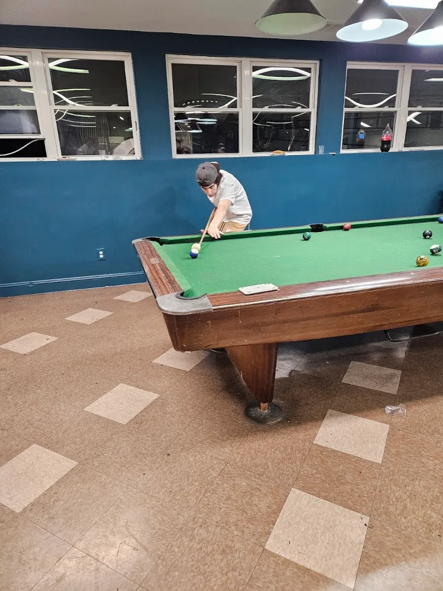 Minyan Shelanu — foto 6
