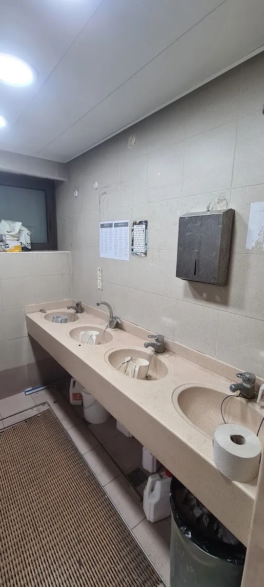 Mir Yeshiva- Beis Shalom — foto 2