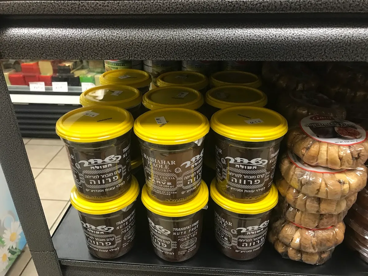 Misha’s European Food Market — foto 8