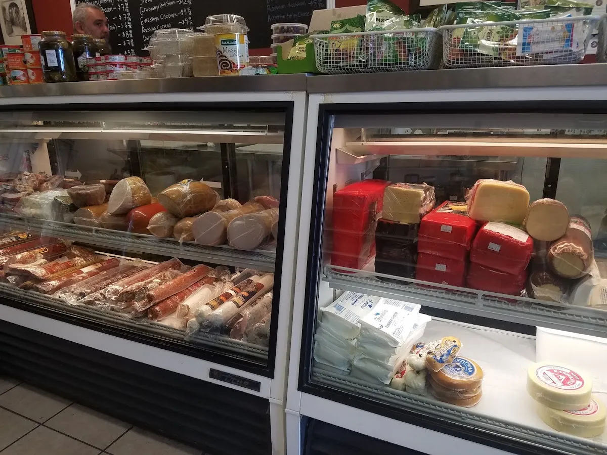 Misha’s European Food Market — foto 10