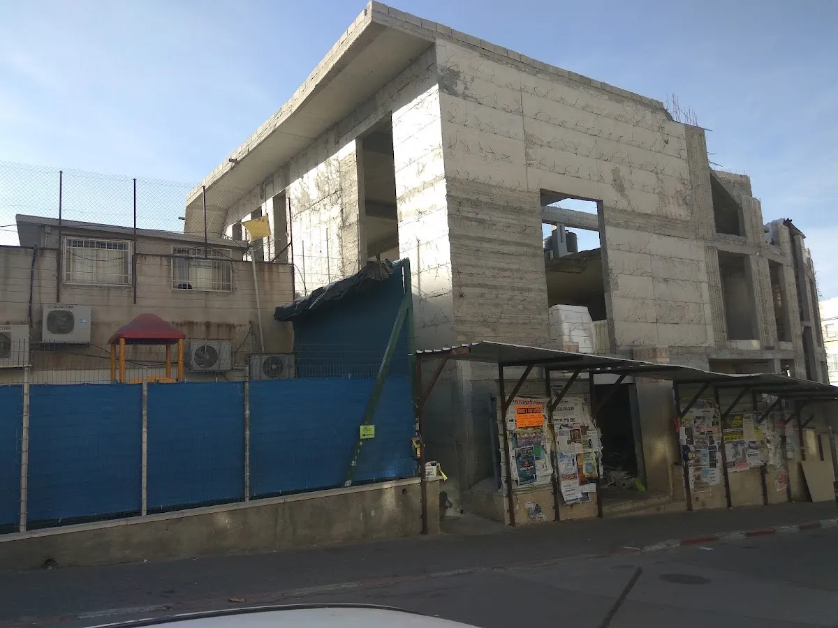 Mishkan Babad Synagogue — foto 8