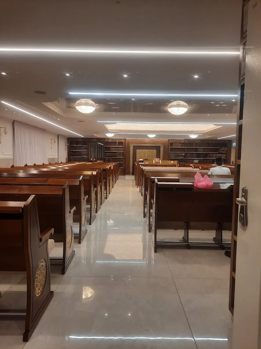 Mishkan Shimon Synagogue and Beit Midrash — foto 8