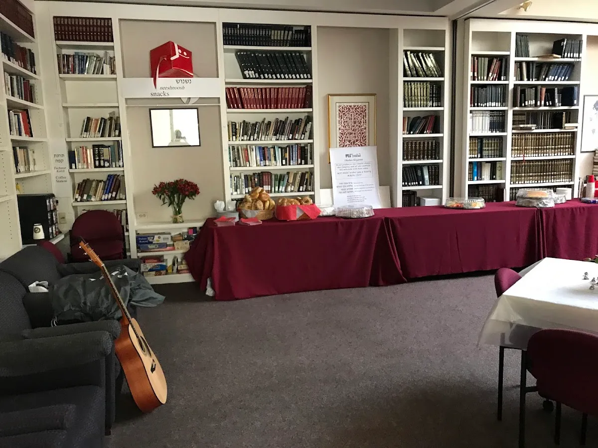 MIT Hillel — foto 2
