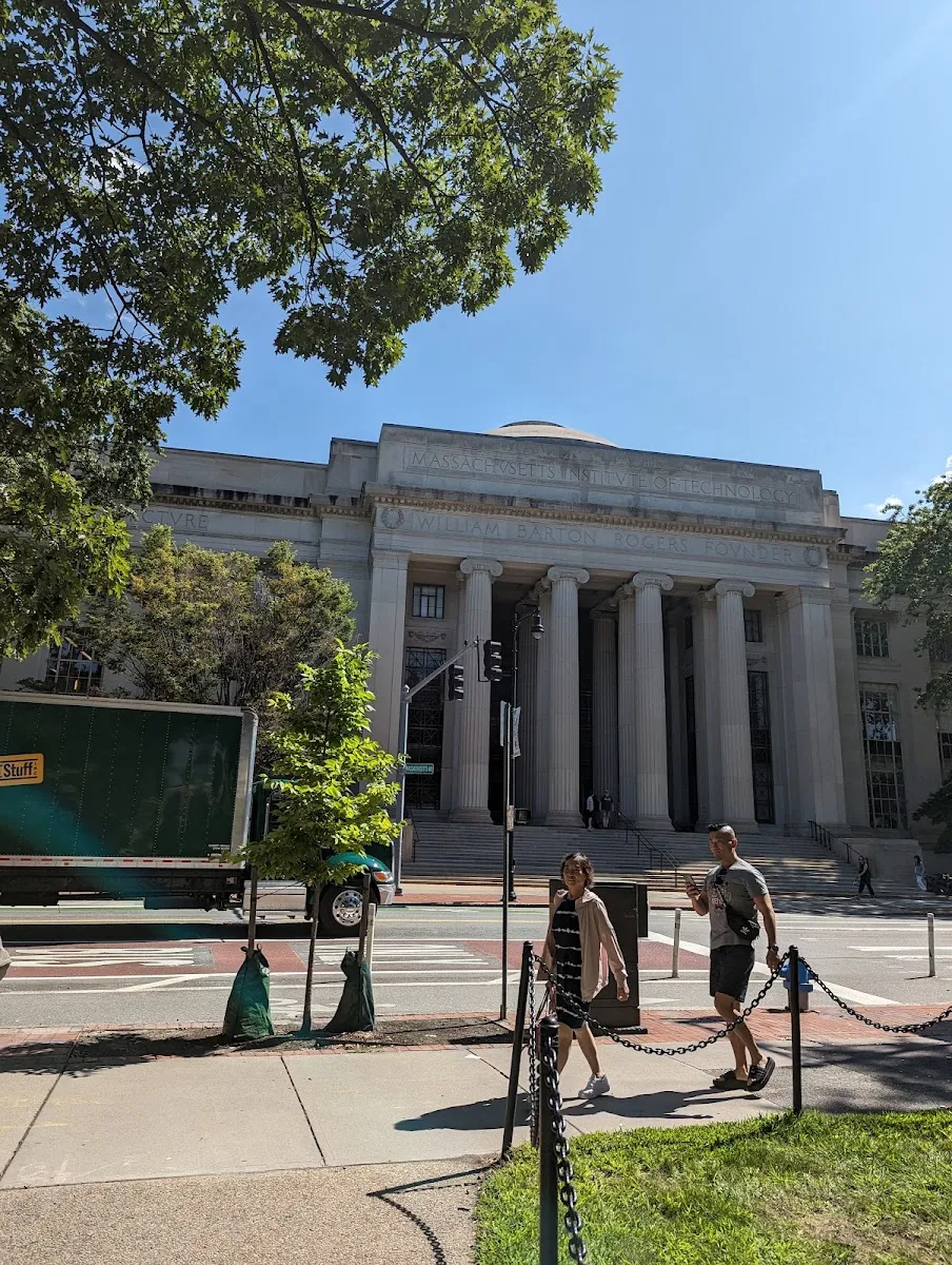MIT Hillel — foto 5