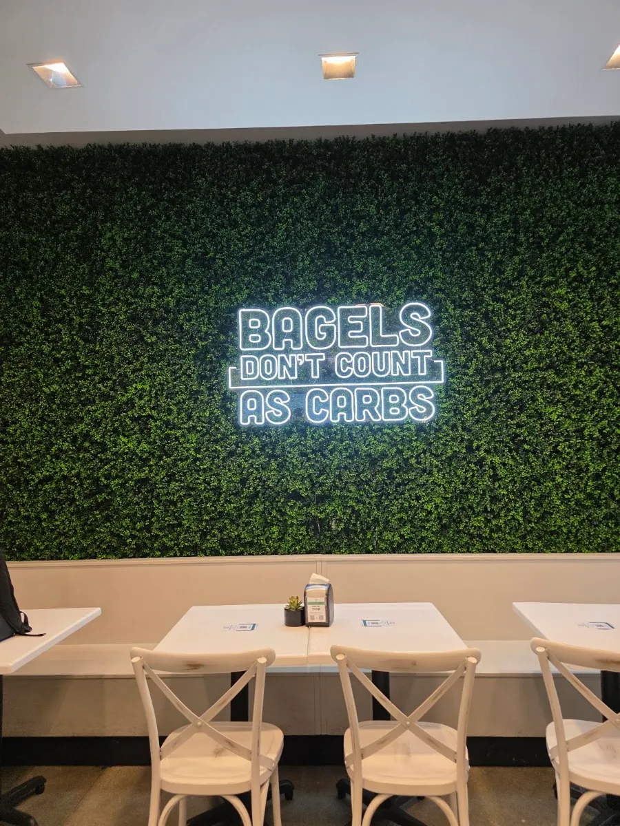 Mitchs Downtown Fort Lauderdale — foto 8