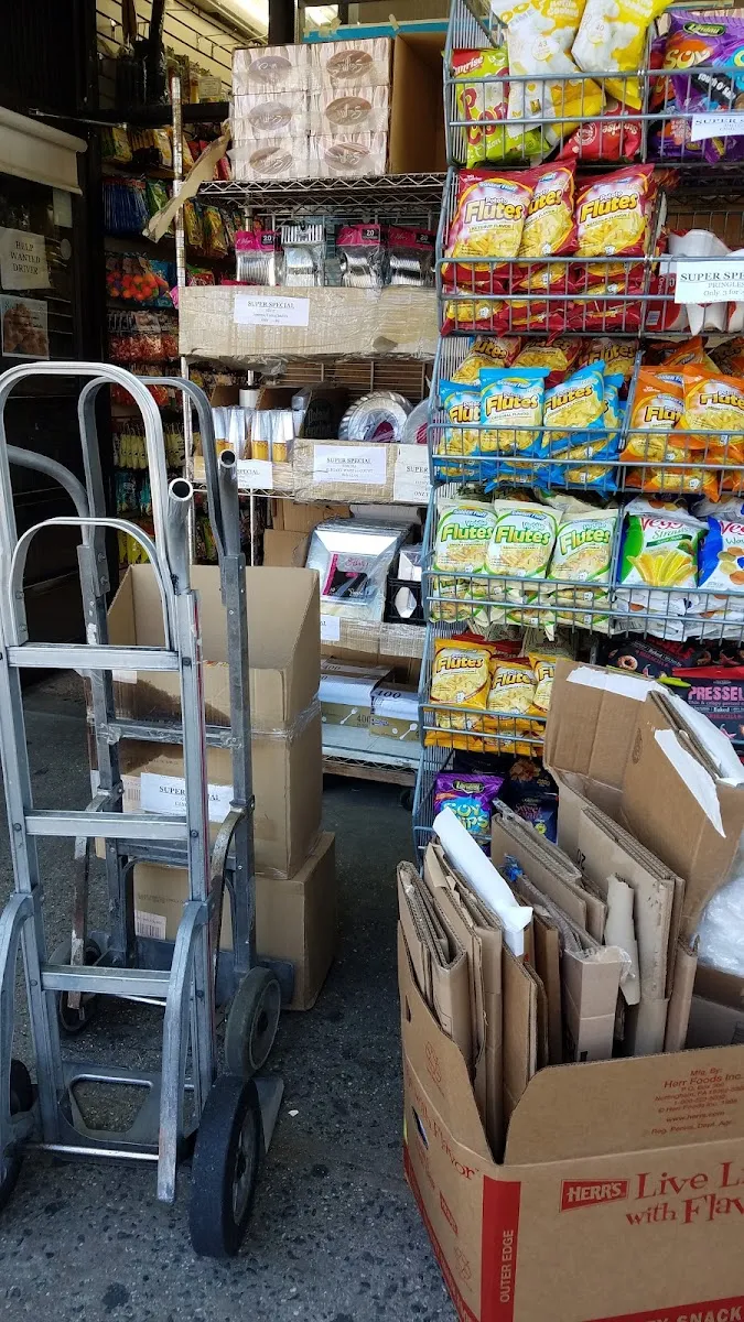 Mittelman Kosher Supermarket — foto 2